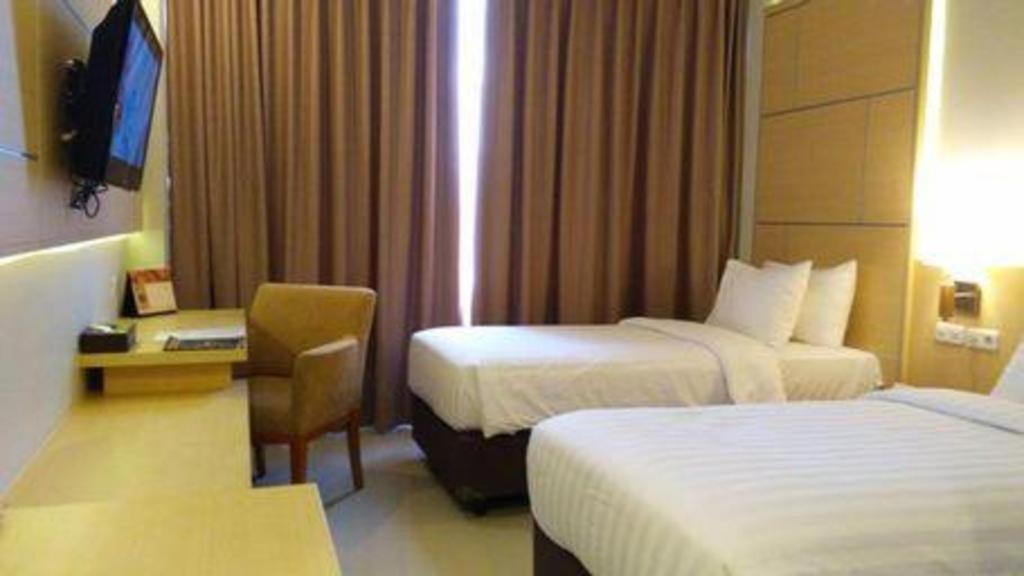 Horison Hotel Sukabumi Luaran gambar
