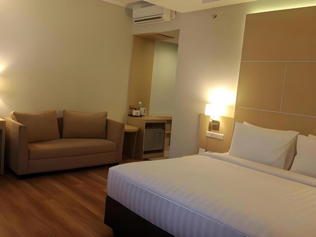 Horison Hotel Sukabumi Luaran gambar