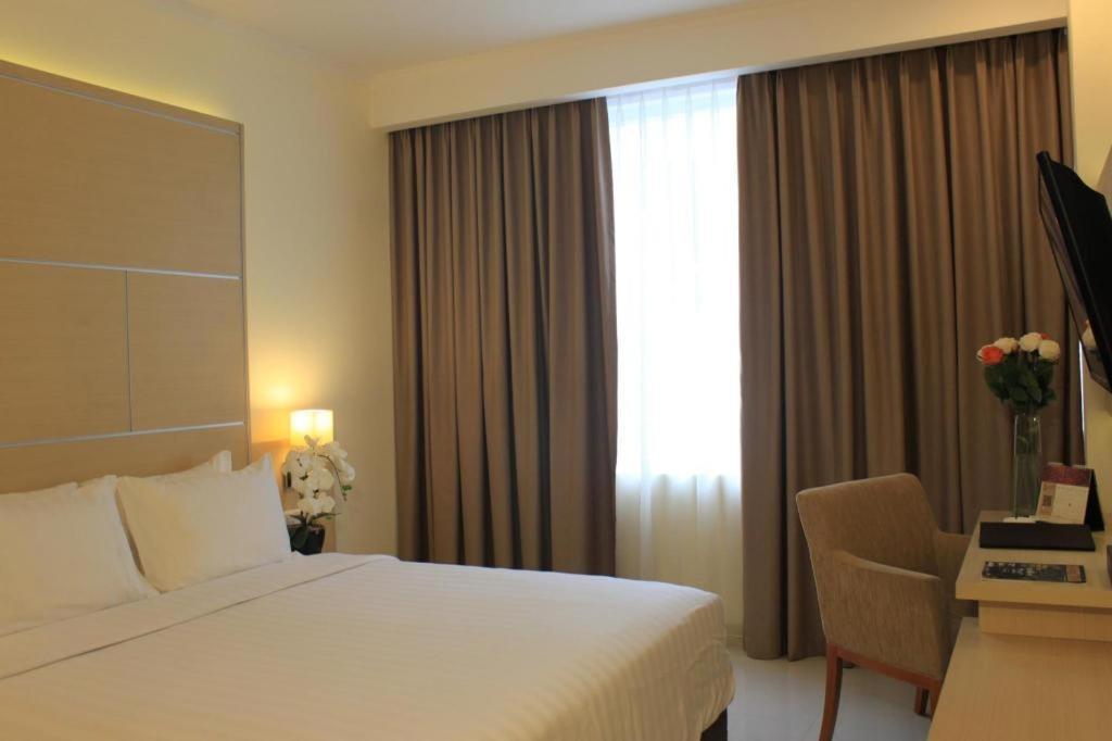 Horison Hotel Sukabumi Luaran gambar