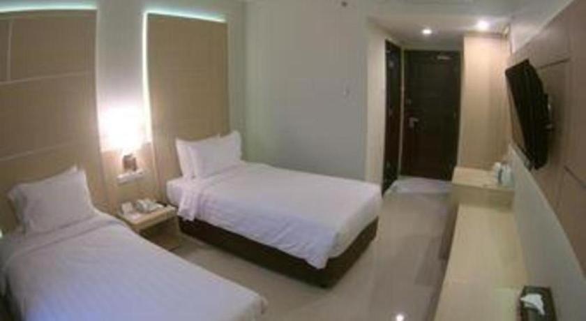 Horison Hotel Sukabumi Luaran gambar