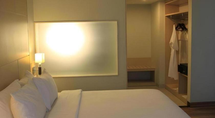 Horison Hotel Sukabumi Luaran gambar