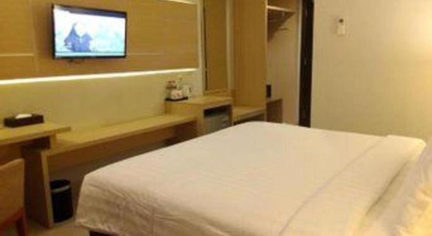 Horison Hotel Sukabumi Luaran gambar